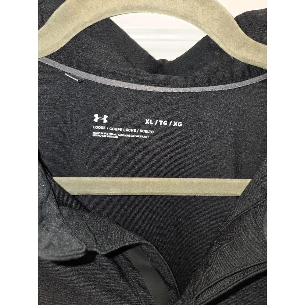 Under Arnour Long Sleeve Golf Polo. Buttons. XL - Picture 2 of 3
